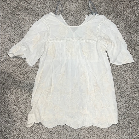 Women’s linen white blouse - Picture 1 of 4